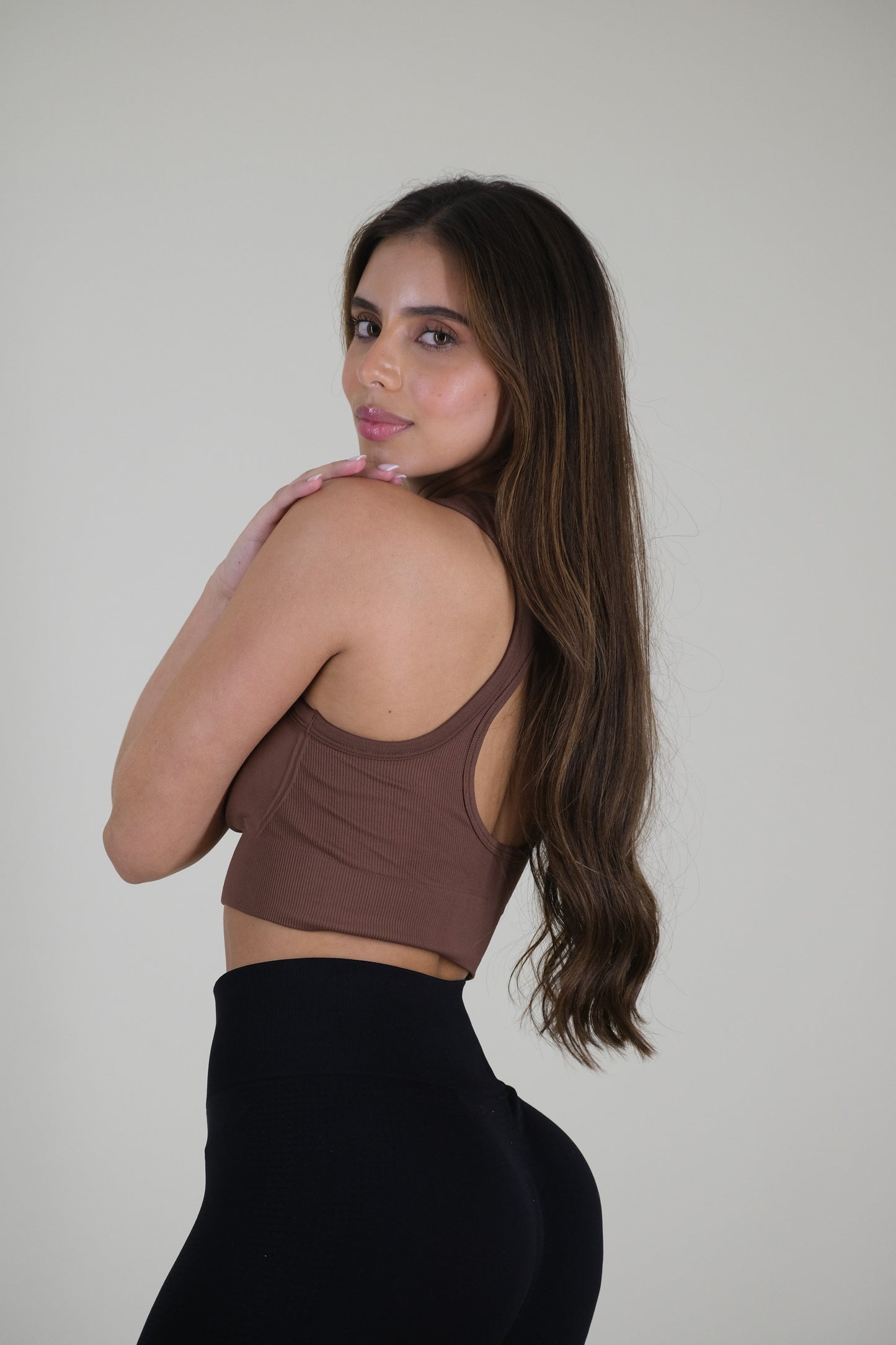 Dynamic Sculpt Crop Top – Mocha